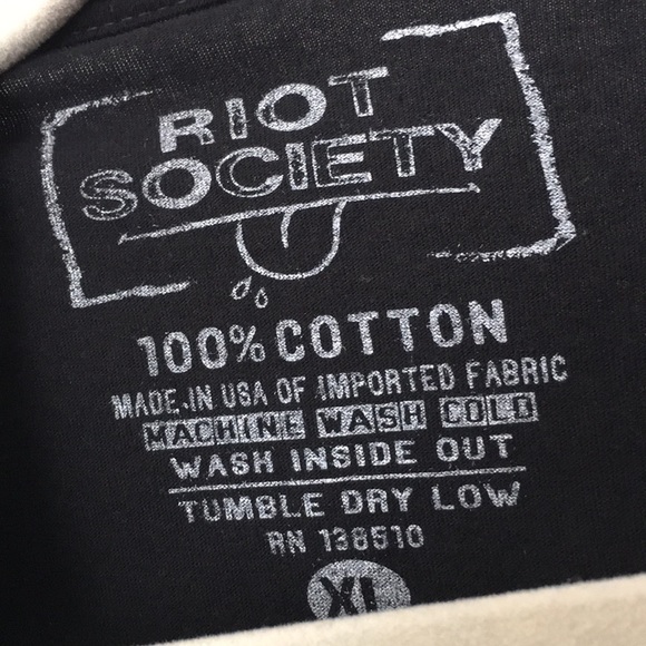 Riot Society Pandamonium Tshirt. Black XL. Unisex - Picture 2 of 4